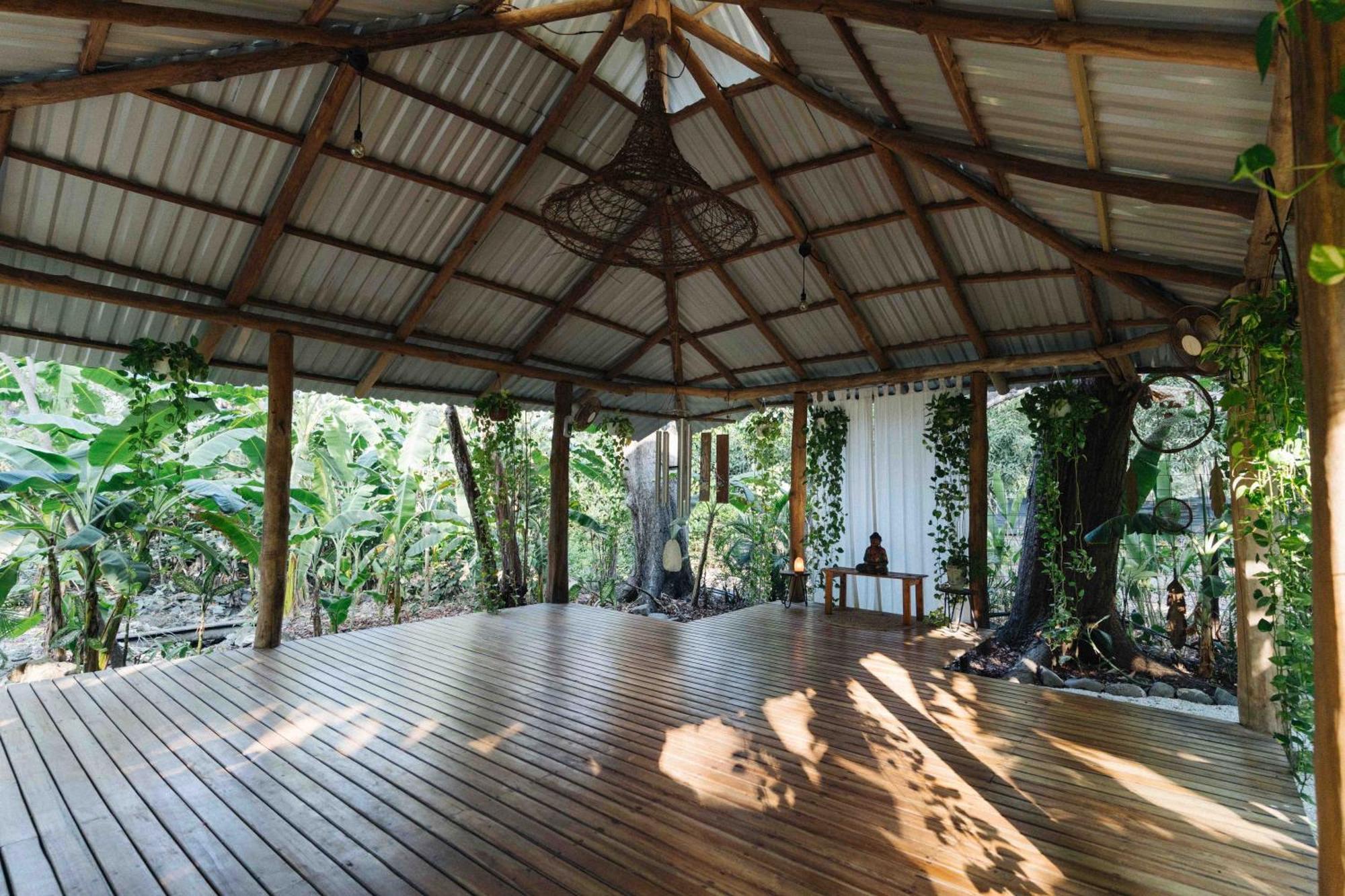 Zeneidas Surf Garden Playa Santa Teresa  Extérieur photo