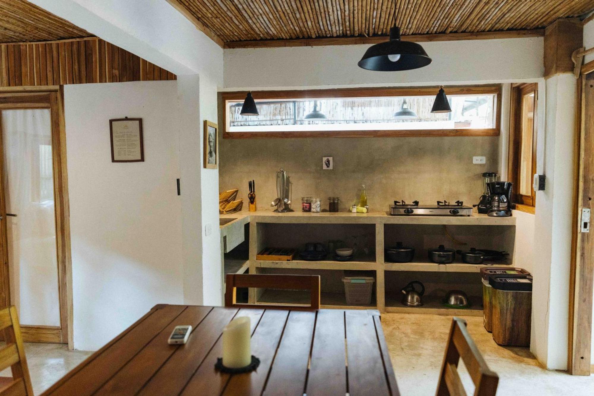 Zeneidas Surf Garden Playa Santa Teresa  Extérieur photo