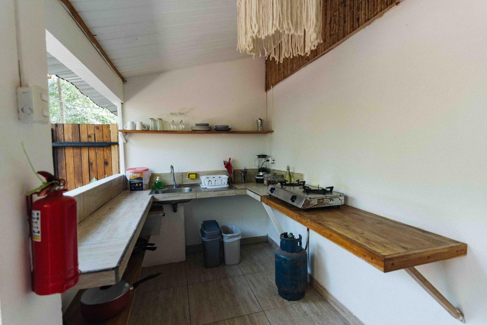 Zeneidas Surf Garden Playa Santa Teresa  Extérieur photo