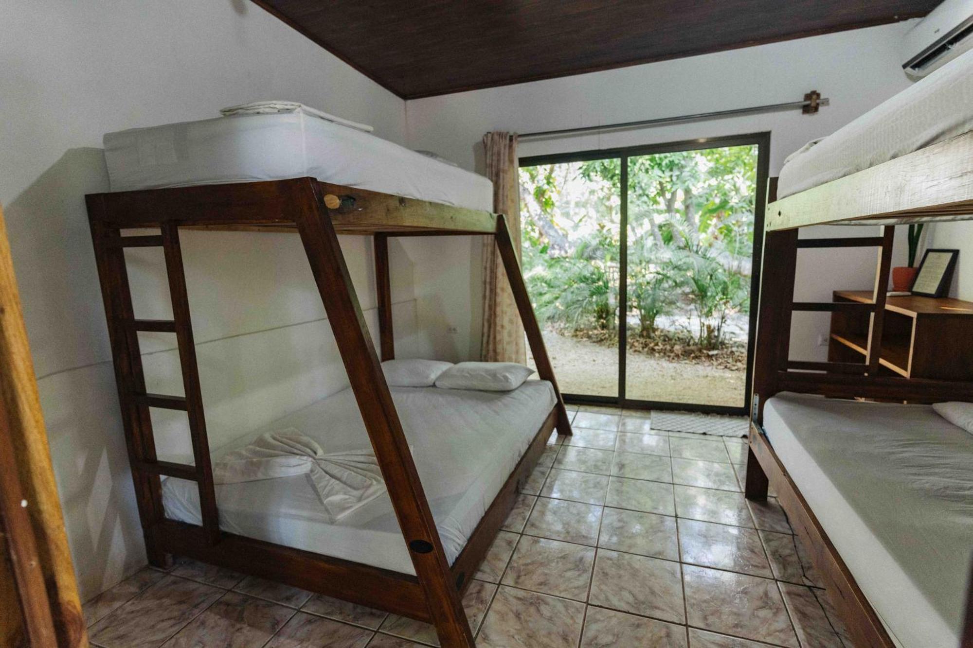 Zeneidas Surf Garden Playa Santa Teresa  Extérieur photo