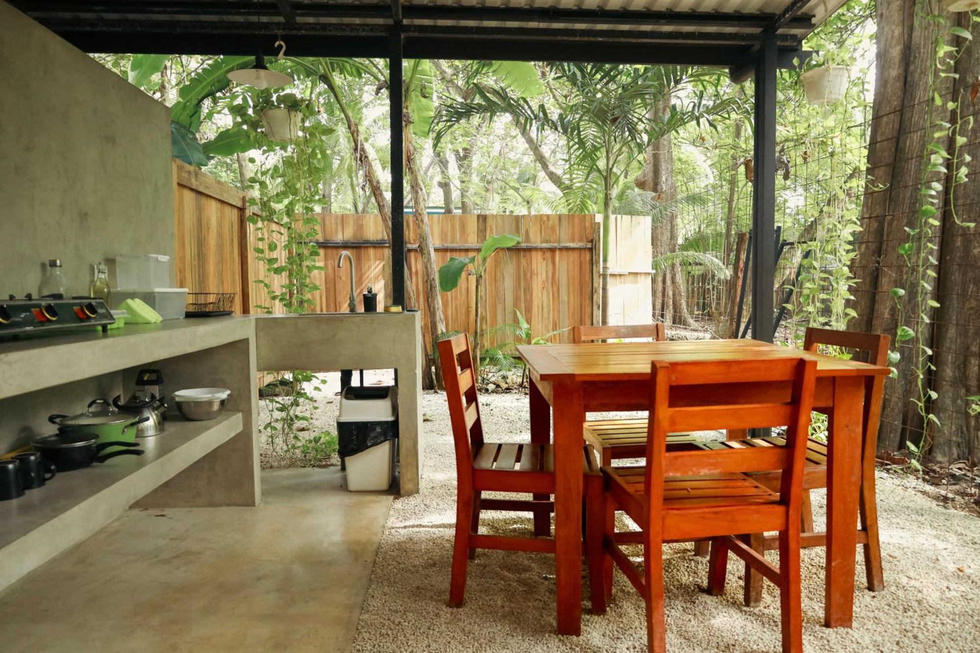 Zeneidas Surf Garden Playa Santa Teresa  Extérieur photo