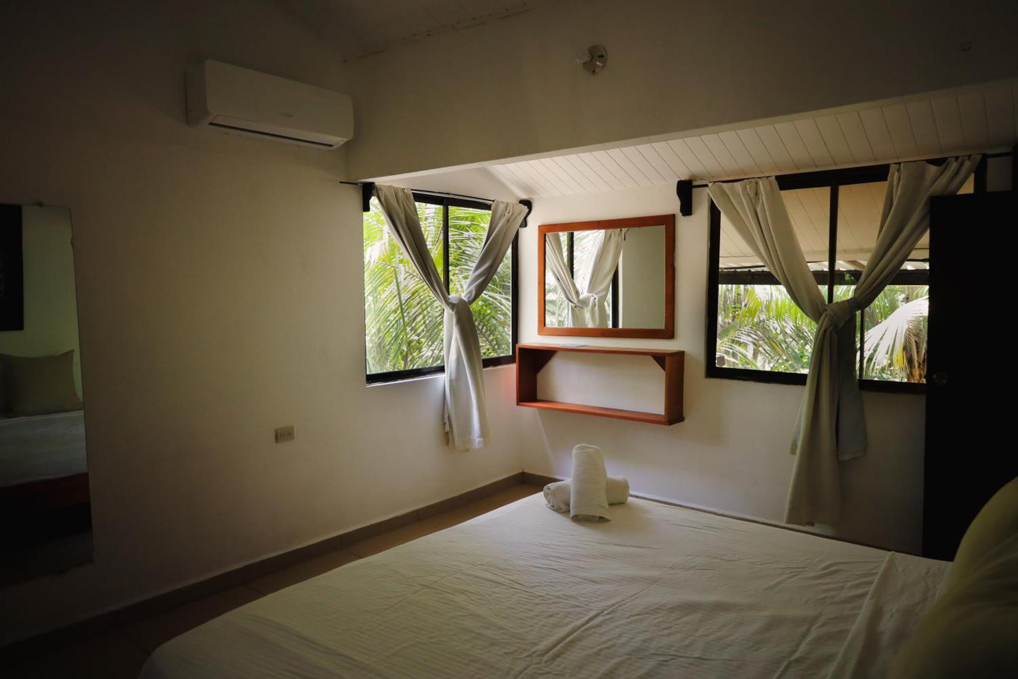 Zeneidas Surf Garden Playa Santa Teresa  Extérieur photo